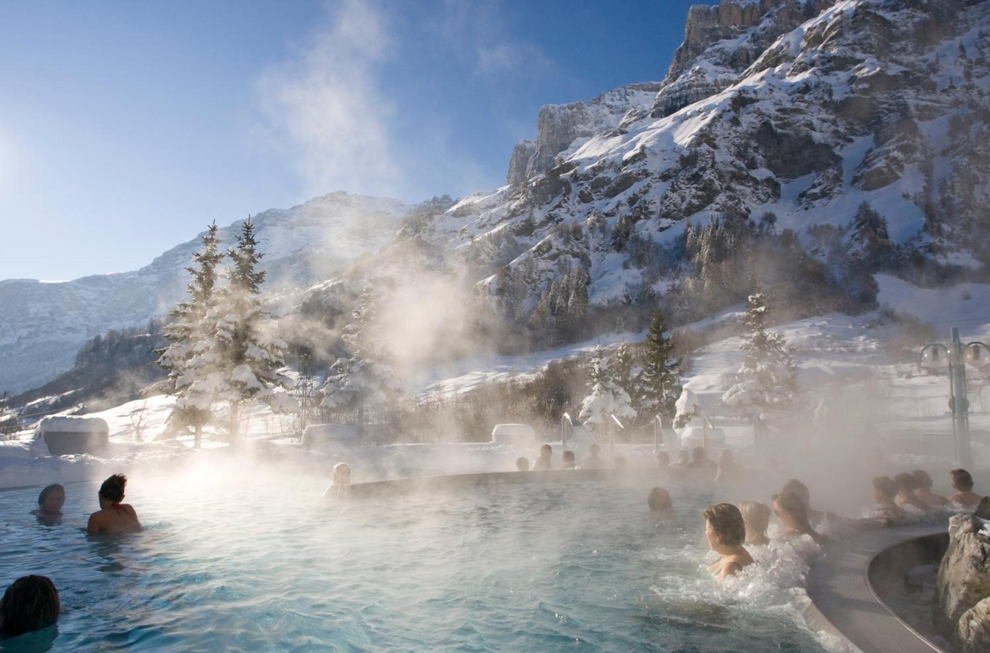 Hotel Alpenblick-Leukerbad-Therme Екстериор снимка