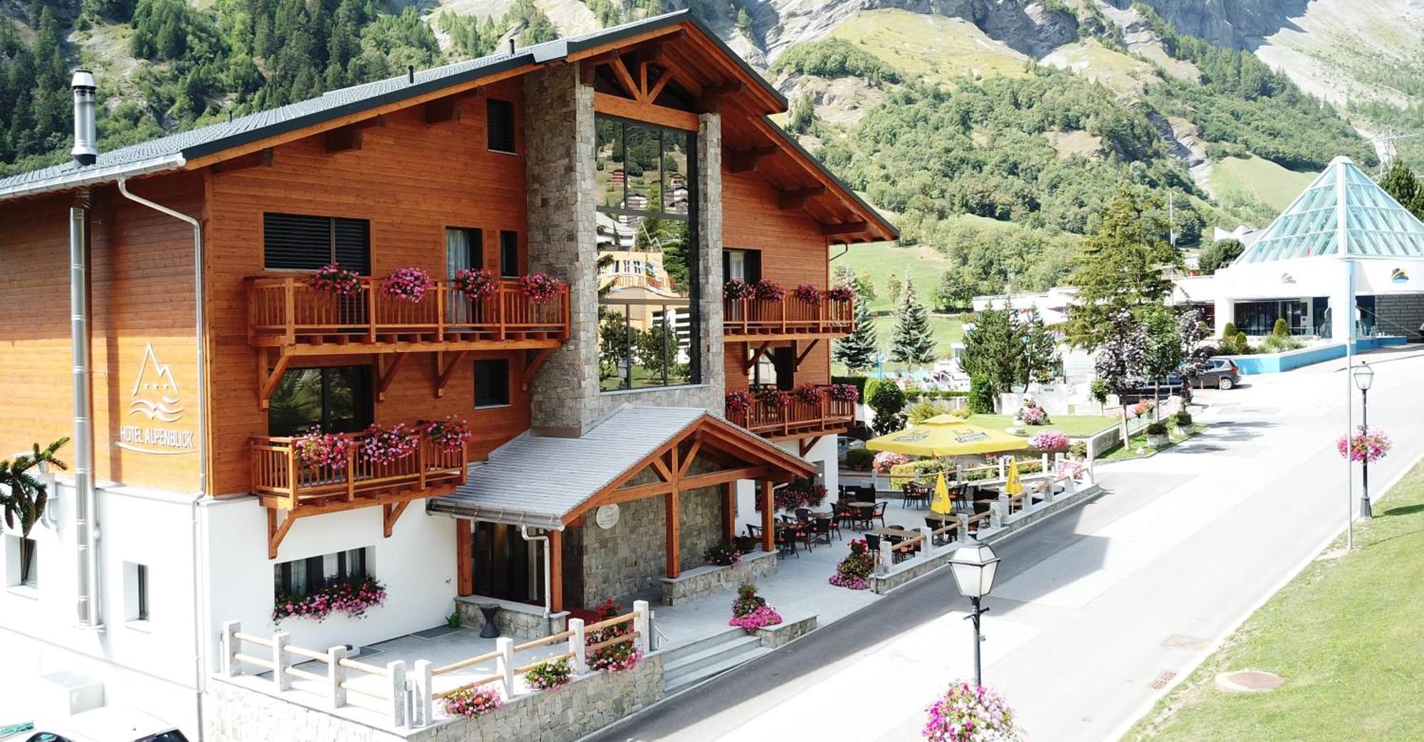 Hotel Alpenblick-Leukerbad-Therme Екстериор снимка